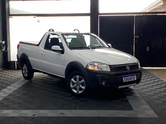 FIAT STRADA 1.4 MPI FREEDOM CS 8V FLEX 2P MANUAL